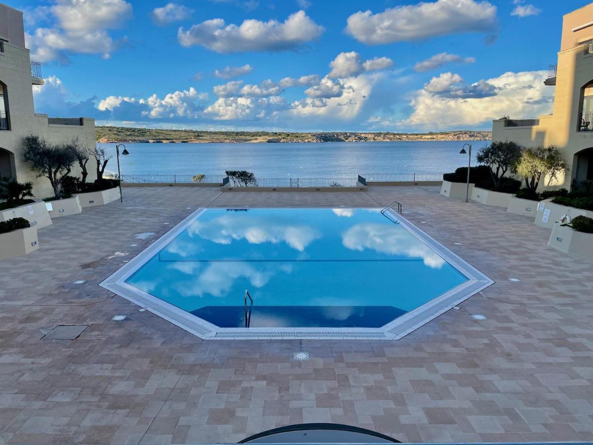 Spacious Luxurious Apartment With Seaview Меллиеха Экстерьер фото