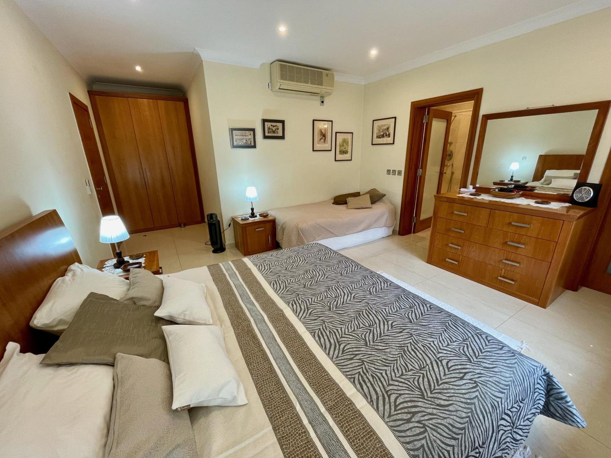 Spacious Luxurious Apartment With Seaview Меллиеха Экстерьер фото